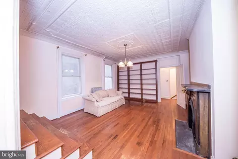 Living - 2522 Madison Ave, Baltimore, MD 21217 photo 5 of 12