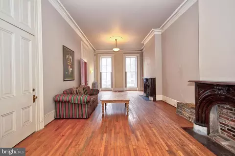 Living - 2522 Madison Ave, Baltimore, MD 21217 photo 3 of 12