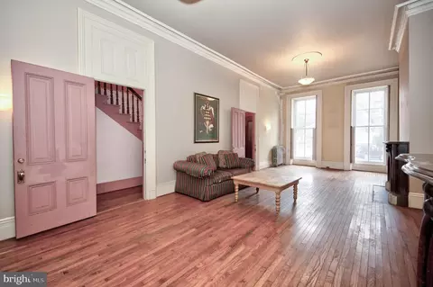 Living - 2522 Madison Ave, Baltimore, MD 21217 photo 4 of 12