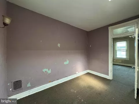 2913 E Monument St, Baltimore, MD 21205 photo 6