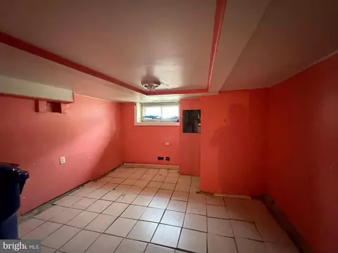 2913 E Monument St, Baltimore, MD 21205 photo 9