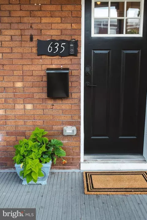 Exterior - 635 E 36th St, Baltimore, MD 21218 photo 3 of 11