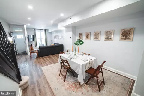 Entry Way - 635 E 36th St, Baltimore, MD 21218 photo 6 of 16