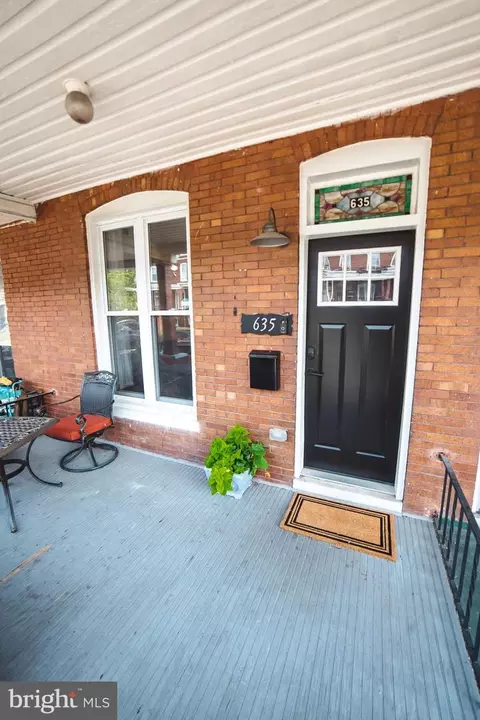 Exterior - 635 E 36th St, Baltimore, MD 21218 photo 4 of 11