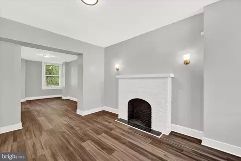 Living - 505 Chateau Ave, Baltimore, MD 21212 photo 2 of 4