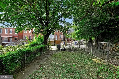 Exterior - 505 Chateau Ave, Baltimore, MD 21212 photo 6 of 6