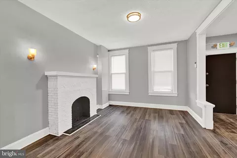 Living - 505 Chateau Ave, Baltimore, MD 21212 photo 3 of 4