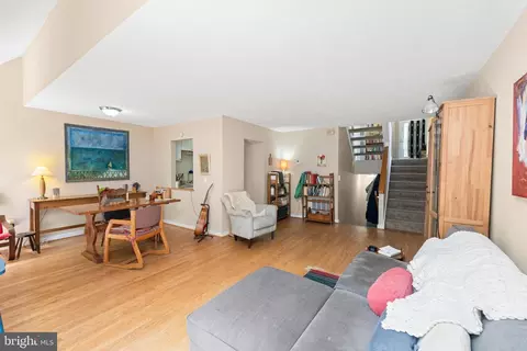 2367 Flax Ter, Baltimore, MD 21209 photo 12