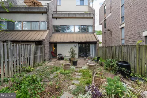 2367 Flax Ter, Baltimore, MD 21209 photo 16