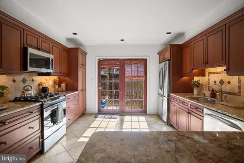 1450 Henry St, Baltimore, MD 21230 photo 13