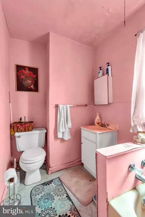 Bath - 1606 E Biddle St, Baltimore, MD 21213 photo 1 of 1