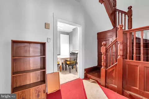 Entry Way - 1606 E Biddle St, Baltimore, MD 21213 photo 2 of 6