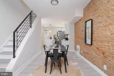 Entry Way - 2222 E Oliver St, Baltimore, MD 21213 photo 1 of 2