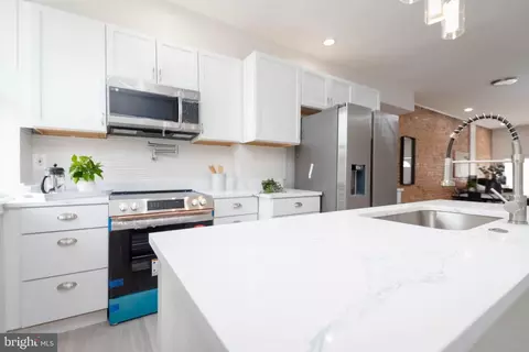 Kitchen - 2222 E Oliver St, Baltimore, MD 21213 photo 1 of 2
