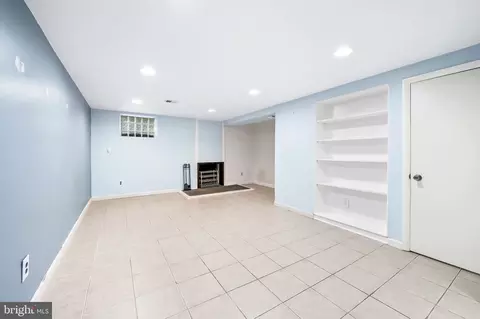 Living - 2810 Cheswolde Rd, Baltimore, MD 21209 photo 6 of 6
