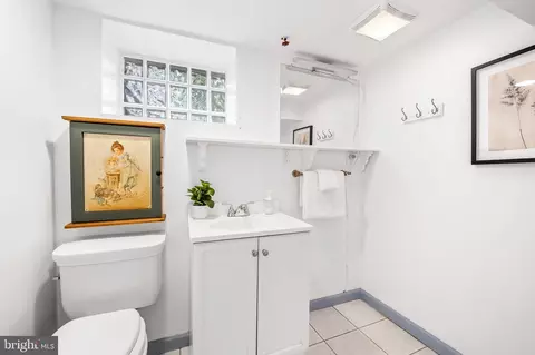 Bath - 2810 Cheswolde Rd, Baltimore, MD 21209 photo 6 of 6