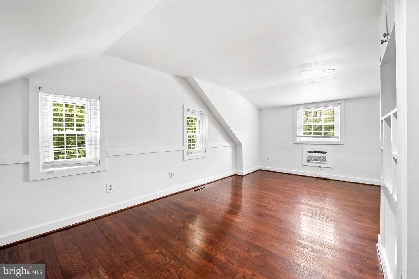 Bedroom - 2810 Cheswolde Rd, Baltimore, MD 21209 photo 6 of 7