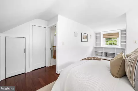 Bedroom - 2810 Cheswolde Rd, Baltimore, MD 21209 photo 1 of 7