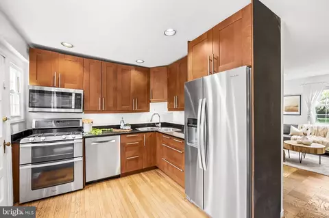 Kitchen - 2810 Cheswolde Rd, Baltimore, MD 21209 photo 3 of 4