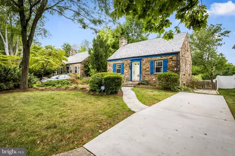 Exterior - 2810 Cheswolde Rd, Baltimore, MD 21209 photo 2 of 9