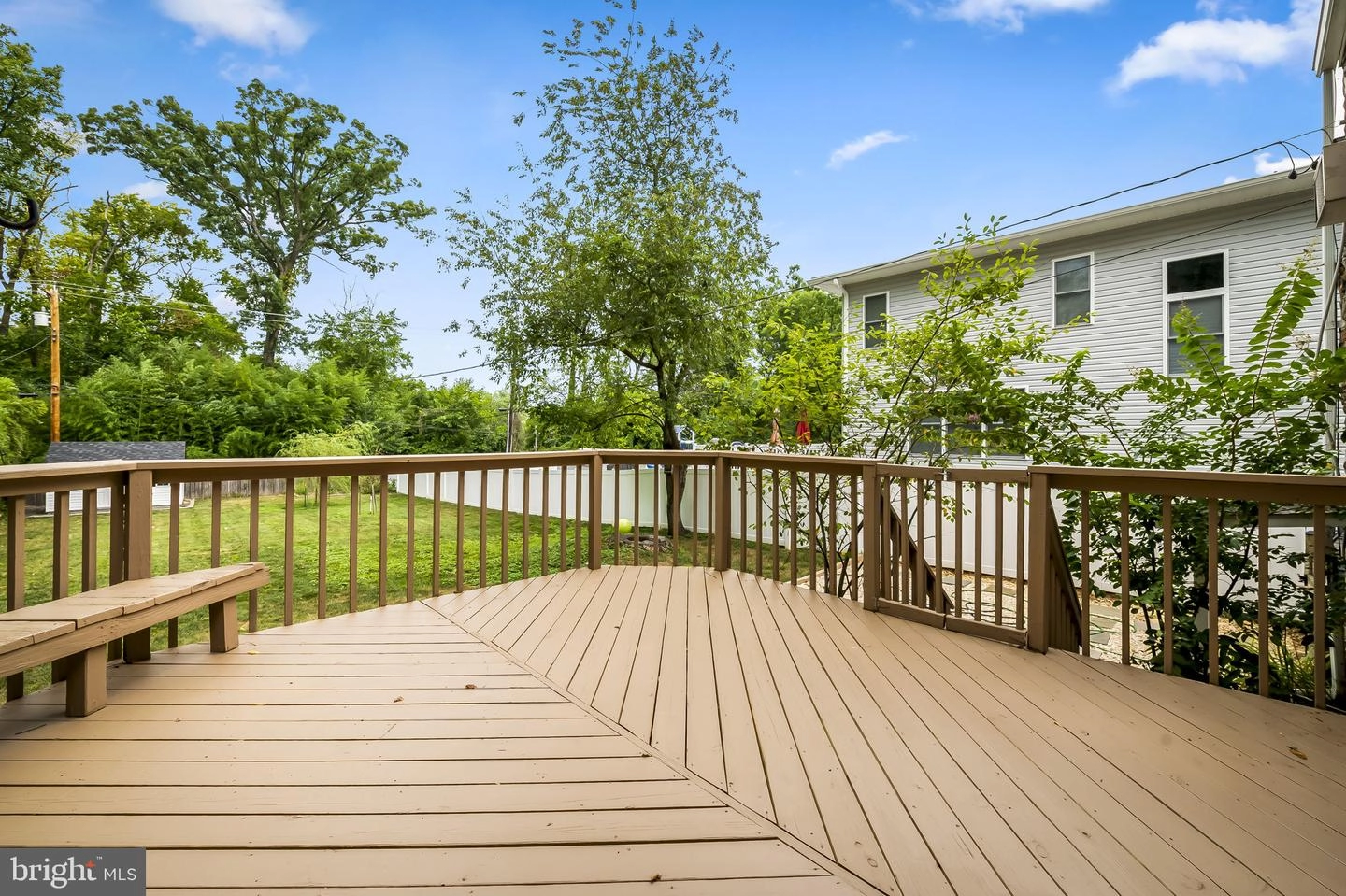 Exterior - 2810 Cheswolde Rd, Baltimore, MD 21209 photo 4 of 9