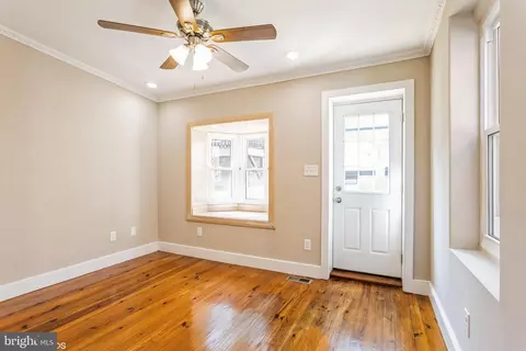 Living - 2123 Eastern Ave, Baltimore, MD 21231 photo 7 of 8