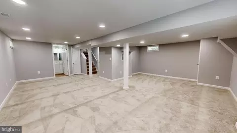 Entry Way - 4810 Lanier Ave, Baltimore, MD 21215 photo 10 of 11