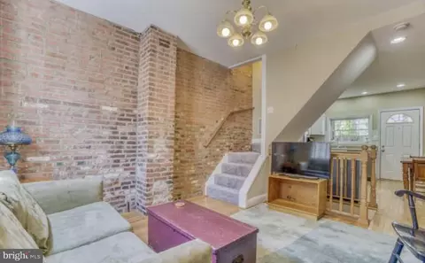 Entry Way - 2232 E Lamley St, Baltimore, MD 21231 photo 1 of 8