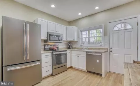 Entry Way - 2232 E Lamley St, Baltimore, MD 21231 photo 8 of 8