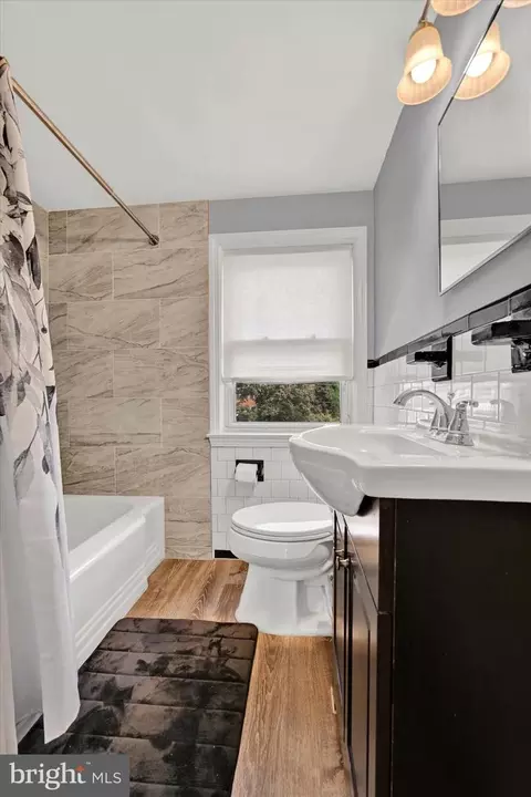 Bath - 1203 Walker Ave, Baltimore, MD 21239 photo 1 of 3