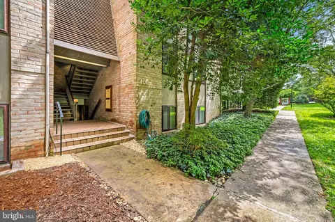 108 Cross Keys Rd #R108D, Baltimore, MD 21210