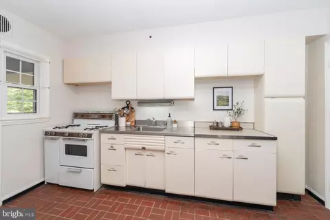 1222 Cedarcroft Rd, Baltimore, MD 21239 photo 9