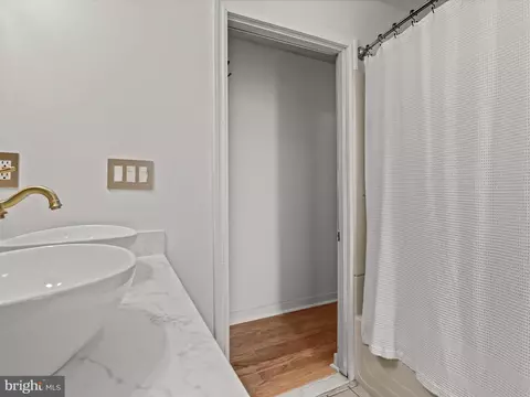 Bath - 3438 Hickory Ave, Baltimore, MD 21211 photo 4 of 4