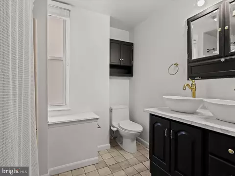 Bath - 3438 Hickory Ave, Baltimore, MD 21211 photo 2 of 4