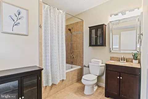 Bath - 105 E Barney St, Baltimore, MD 21230 photo 1 of 5