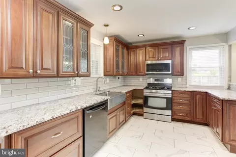 Kitchen - 4801 Herring Run Dr, Baltimore, MD 21214 photo 2 of 3