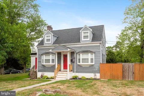 4801 Herring Run Dr, Baltimore, MD 21214
