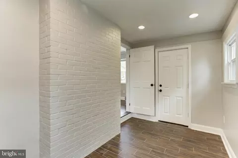 Entry Way - 4801 Herring Run Dr, Baltimore, MD 21214 photo 4 of 4