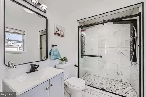 Bath - 2601 E Oliver St, Baltimore, MD 21213 photo 1 of 4