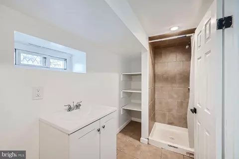 Bath - 2601 E Oliver St, Baltimore, MD 21213 photo 4 of 4