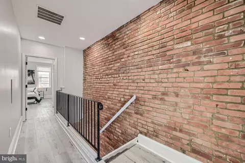 Entry Way - 2601 E Oliver St, Baltimore, MD 21213 photo 2 of 3