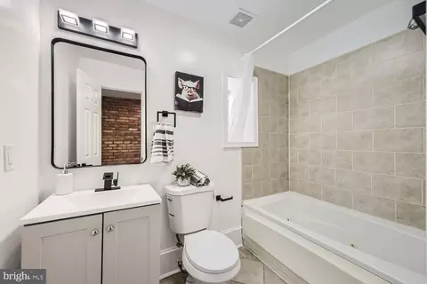 Bath - 2601 E Oliver St, Baltimore, MD 21213 photo 3 of 4