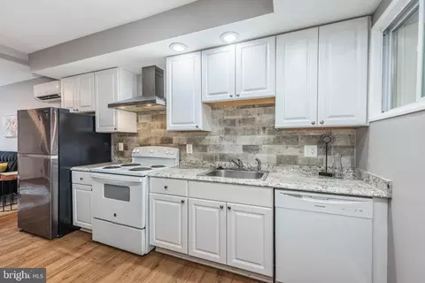 1026 Boyd St, Baltimore, MD 21223 photo 9