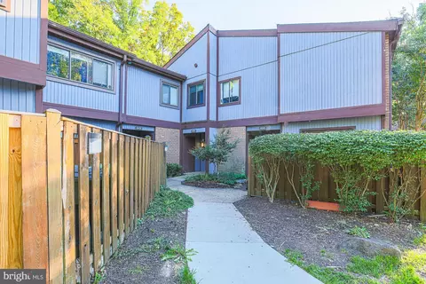 6303 Red Cedar Pl, Baltimore, MD 21209 photo 2
