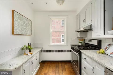 Kitchen - 5803 Kipling Ct, Baltimore, MD 21212 photo 2 of 4