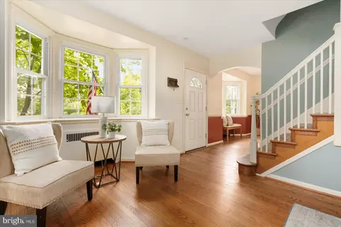 Entry Way - 5803 Kipling Ct, Baltimore, MD 21212 photo 1 of 5