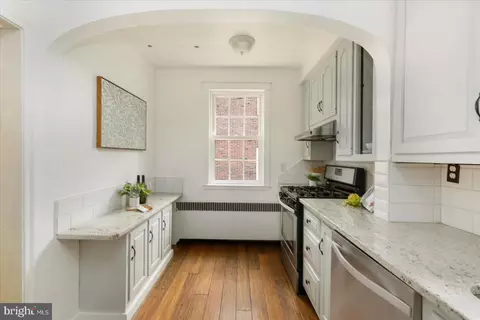 Kitchen - 5803 Kipling Ct, Baltimore, MD 21212 photo 1 of 4