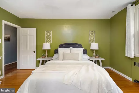 Bedroom - 5803 Kipling Ct, Baltimore, MD 21212 photo 2 of 9