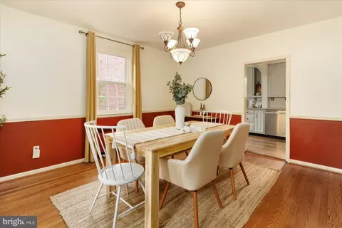 Dining - 5803 Kipling Ct, Baltimore, MD 21212 photo 1 of 4