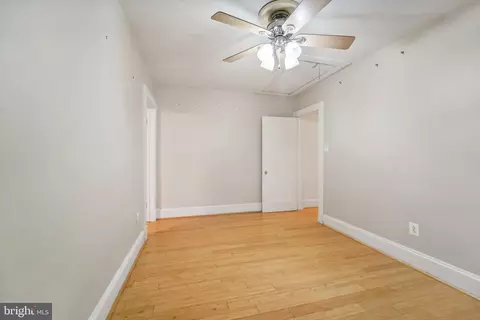 Bedroom - 623 Deepdene Rd, Baltimore, MD 21210 photo 5 of 7